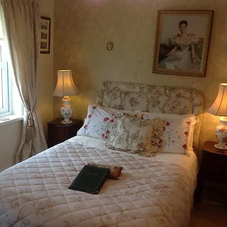 Bed & Breakfast Killyliss 4*